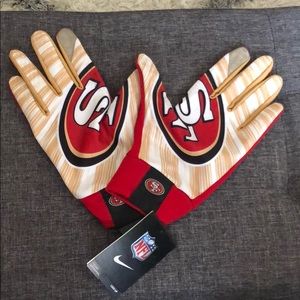 Receiver gloves